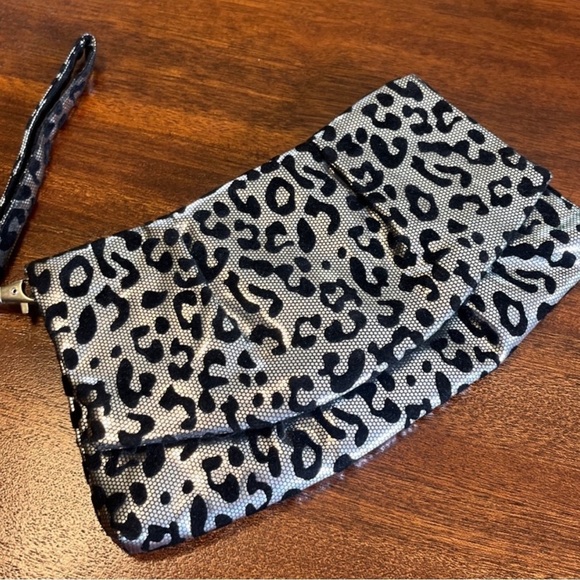 Matching Set - Infinity Scarf & Wristlet Animal Print with Foil Accents - Picture 9 of 16
